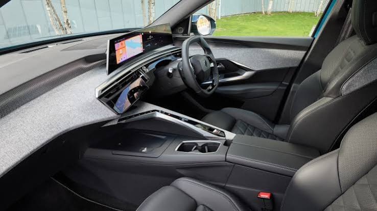 Peugeot E-3008 2026