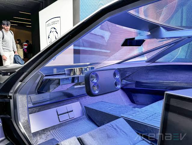 Peugeot Inception Concept 2023