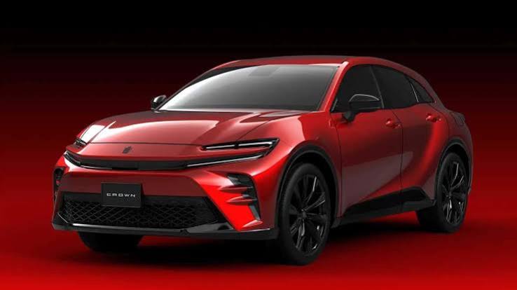 Toyota Crown Sport 2025